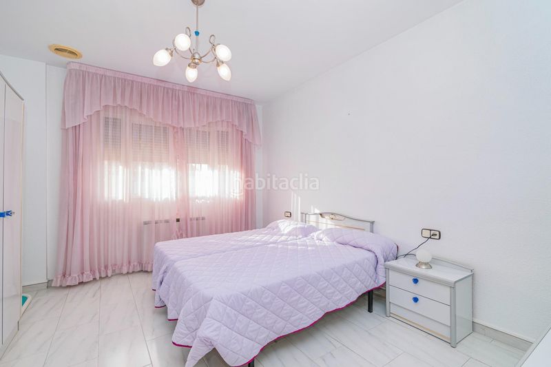Foto f24a4105-8df6-48b9-a117-903d63cffb2b. Casa amb aparcament a Purchil Vegas del Genil