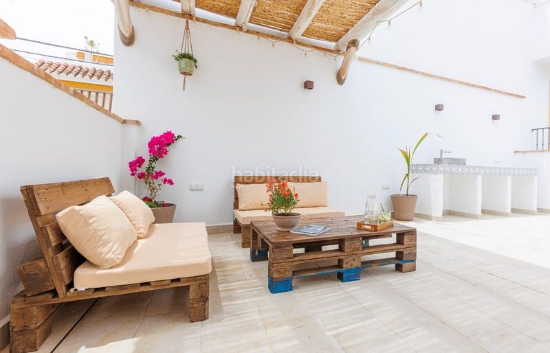 Foto e09ce7ed-fa30-43a8-b0d7-f2a361d2730d. Casa amb piscina a Centro Salobreña