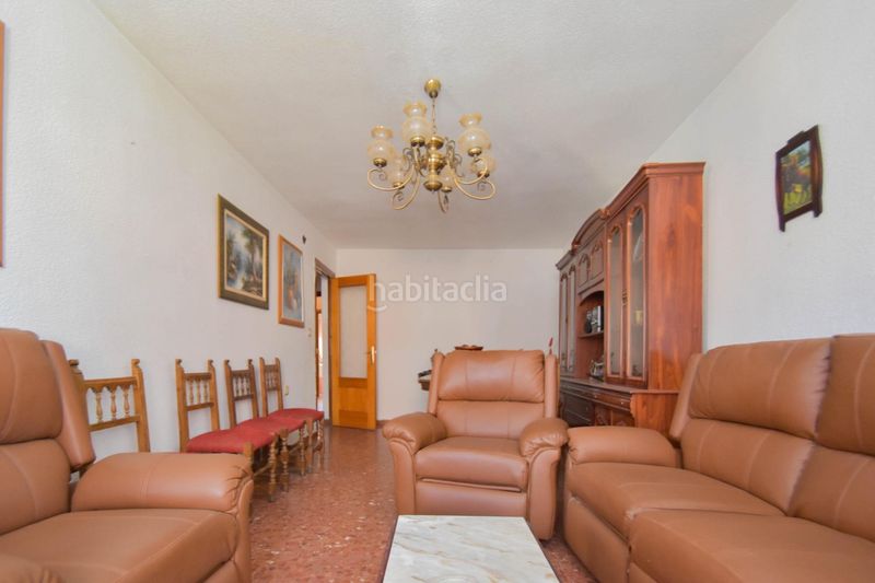 Foto d34d8f27-1b01-40c4-92a6-bb1f8f34329f. Flat in Atarfe