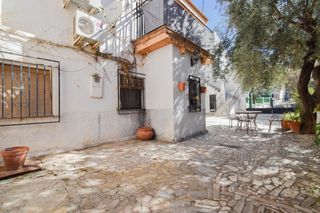 Chalet à Calle calle de la casería 15. Chalet para reformar a tu gusto y sacarle rentabilidad desde el