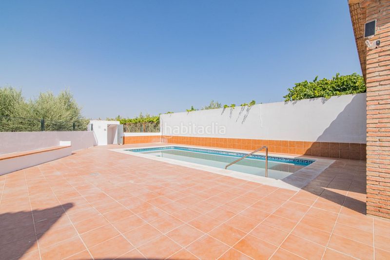 Foto b9f51e4c-6178-4780-b5ed-6be5e8e016b6. Chalet avec chauffage parking piscine dans Atarfe