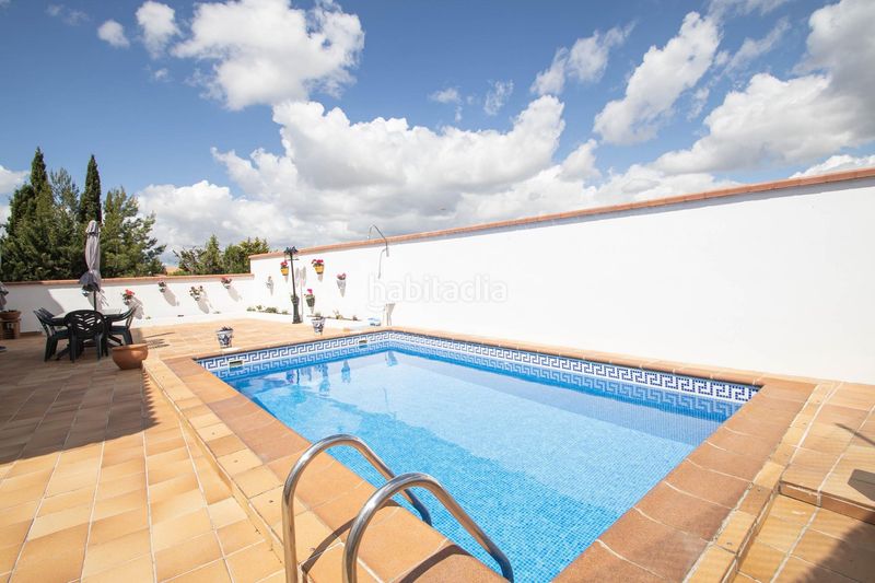 Foto 1f92806c-9079-4d9f-ba81-e1fd1f894471. Casa chalet independiente con piscina en Nívar