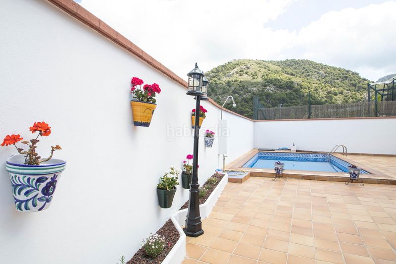 Foto c08ea1a9-8727-4407-bbea-7babff9b5d07. Casa chalet independiente con piscina en Nívar
