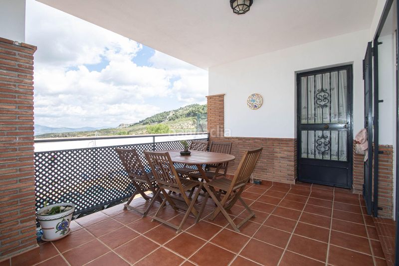Foto d8f12840-d691-4c1d-a9f9-e88673b9ff5a. Casa chalet independiente con piscina en Nívar