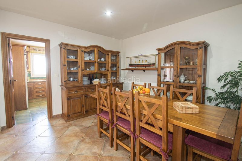Foto e96b5e86-fb51-4b9e-8a0c-e920c09e3544. Casa chalet independiente con piscina en Nívar