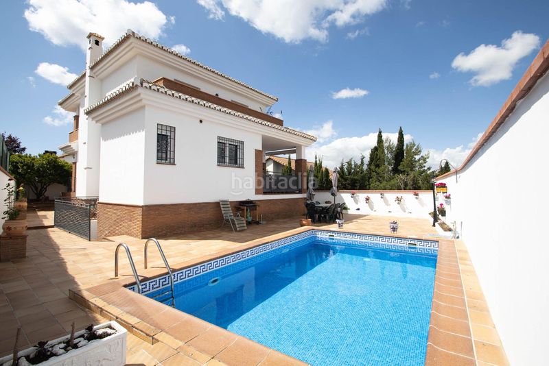 Foto faccc54a-7e60-4f92-946d-40dbc7331d62. Casa chalet independiente con piscina en Nívar