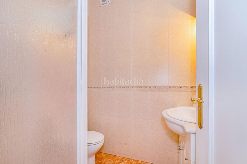 Foto 81dc2f8b-d1b2-48f5-9819-189a0e5eb2ee. Casa aparellada a carretera illora 35 a Íllora