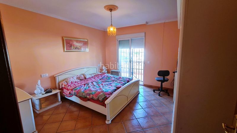 Foto b3a6c266-7294-46c5-a410-ae8af901e9f4. Xalet a huerta 1 a Peza (La)