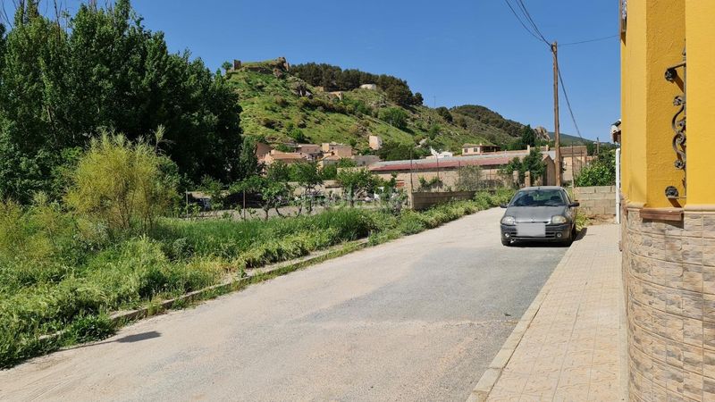 Foto bc93d6ed-fbcb-42bd-94a9-da756cf42d34. Xalet a huerta 1 a Peza (La)