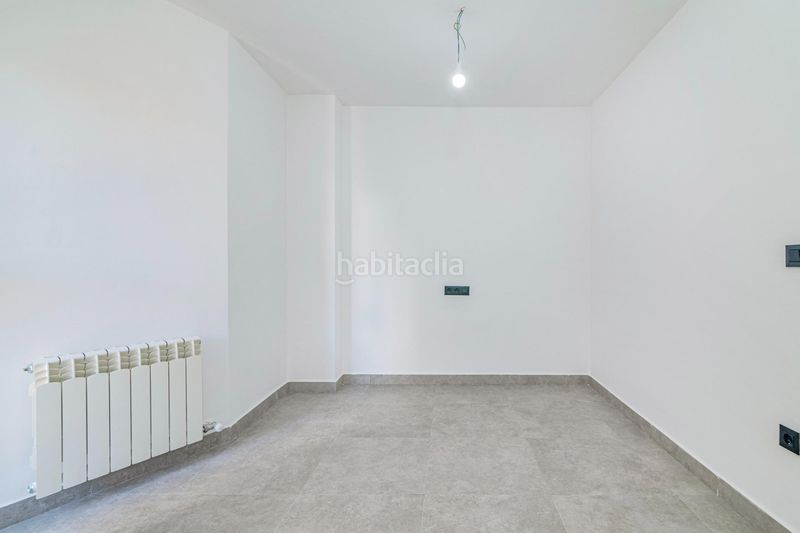 Foto e64ccd03-acbd-46a1-a7e5-fa0932081e6a. Pis amb calefacció piscina a Pinos Genil