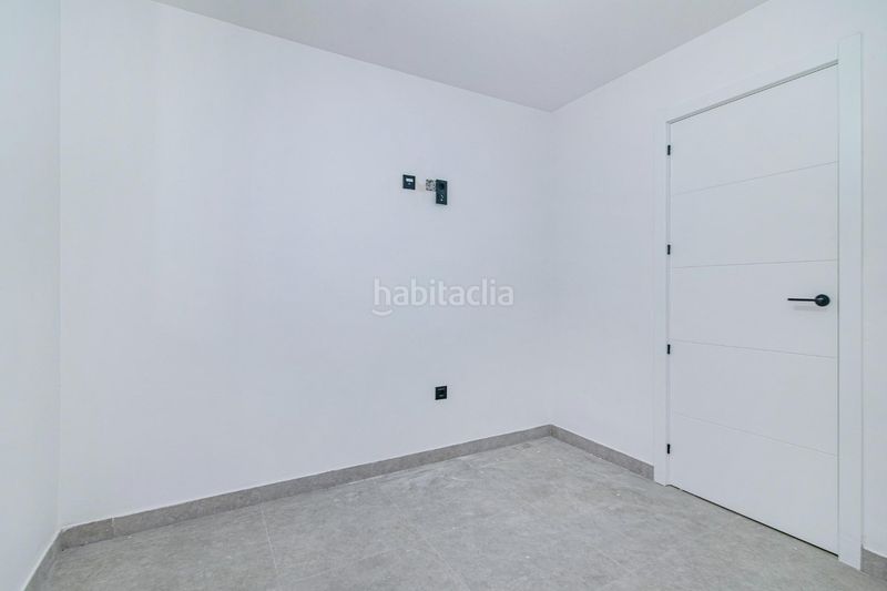 Foto dbf248a7-efc3-4d97-834c-6e36278cd2ec. Pis amb calefacció piscina a Pinos Genil