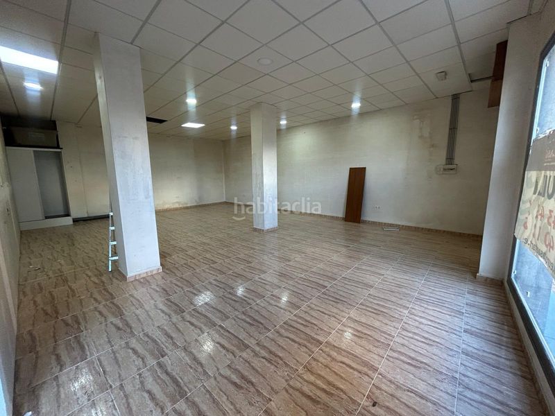 Foto 9d5441a0-df9c-4367-9a92-a5a3d2d7eed2. Lloguer local comercial a Atarfe