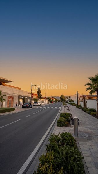 Foto fa13a84b-3f1e-4883-bf5c-f6abf8c14580. Alquiler local comercial tu futuro negocio en un sitio privilegiado. en Alhendín