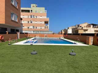 Àtic a Avenida de la fabriquilla p 18. Atico seminuevo con piscina comunitaria y garaje