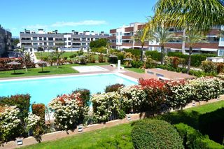 Miete Etagenwohnung  Calle principe felipe. Vivienda en exclusiva urbanización urbanización jardines de sant