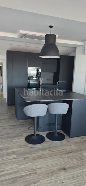 Foto ee829f2f-0b11-44e1-8f07-c40b3dc5e026. Àtic amb calefacció a Camelias - Pi y Margall Vigo