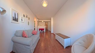 Location Appartement  Calle riu llobregat 50. Piso de 2 habitaciones con plaza de aparcamiento y gastos inclui
