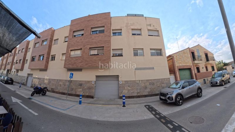 Foto c9de03e7-2c15-47e8-99af-c71cd54273d7. Rent flat with parking in Deltebre