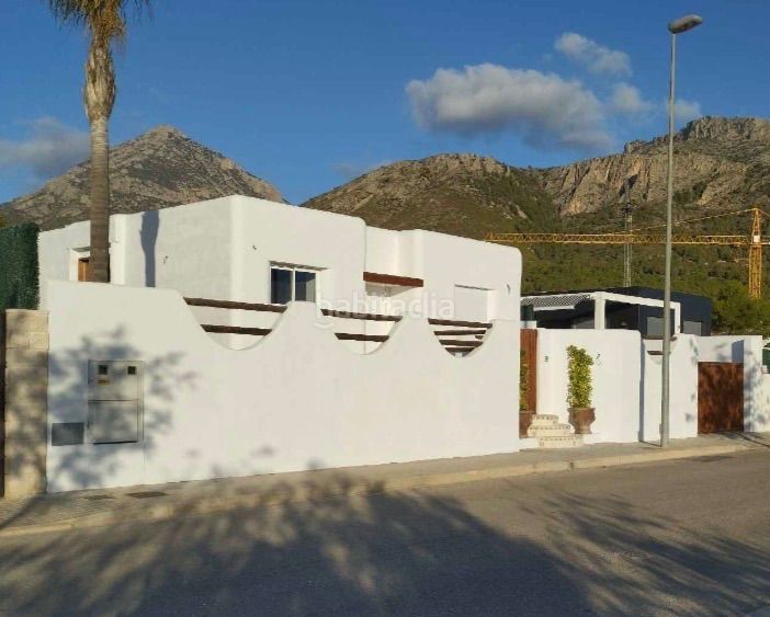Foto 12ce9197-418e-4d80-83b4-60b908546783. Casa amb calefacció piscina a La Alberca Polop