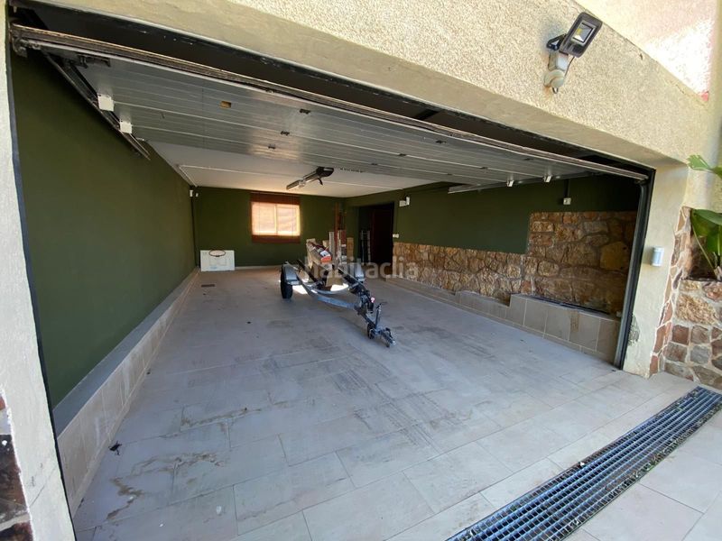 Foto 01e0c037-df86-441f-84bb-c97b6993e1e6. Casa amb calefacció aparcament piscina a Urbanizaciones Benidorm