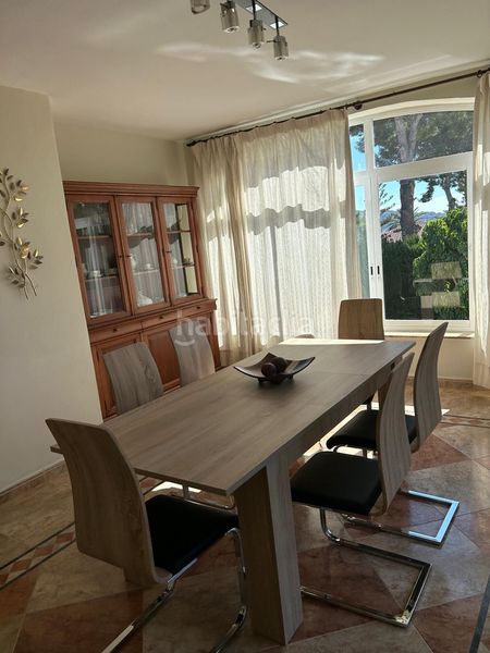 Foto a3d6266a-aea1-4270-a426-8fd98d810b55. Casa amb calefacció aparcament piscina a Urbanizaciones Benidorm