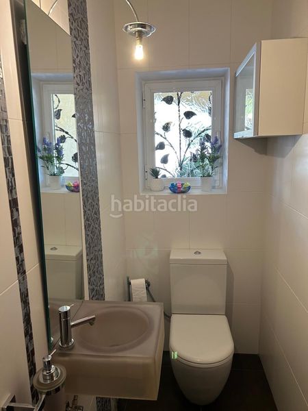 Foto e16a89bb-217f-46f8-846e-555be7af8e2f. Casa amb calefacció aparcament piscina a Urbanizaciones Benidorm
