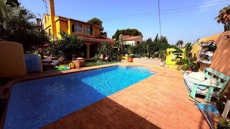 Foto 7d6417f6-b259-49de-8646-5f37b5166f3d. Casa adossada amb calefacció piscina a Rincón Bajo Benidorm