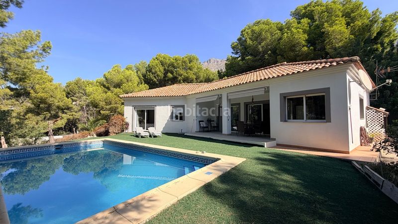 Foto dbc34206-eb96-41ba-85ae-525f2247b9a6. Lloguer casa amb calefacció piscina a Altea la vella Altea