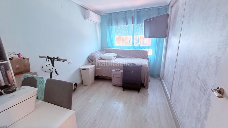 Foto 4f988a43-c766-479c-aad8-9c7ee0ccea3c. Pis amb calefacció aparcament a Playa Poniente Benidorm