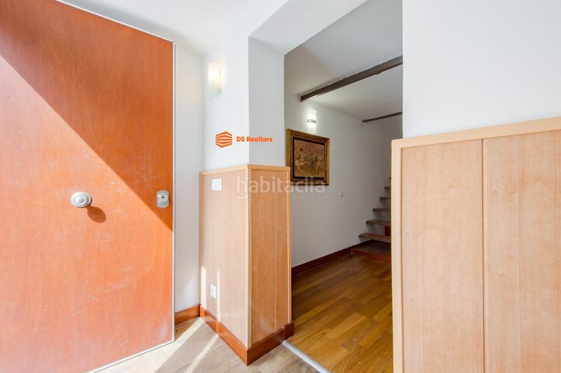 Foto b1d06f52-f7be-4b7f-8d57-9f0f76f3509b. Casa adossada amb calefacció a Colina Madrid