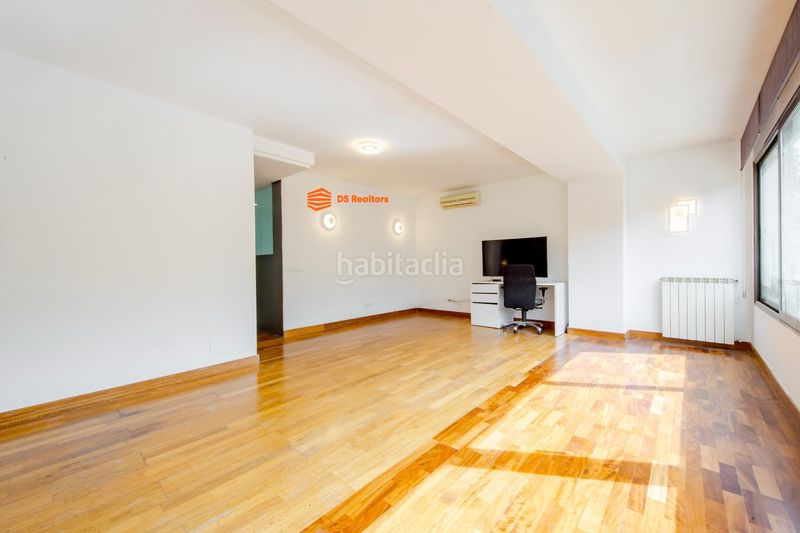 Foto e40406e0-e131-4526-8d4c-0e036c581366. Casa adossada amb calefacció a Colina Madrid