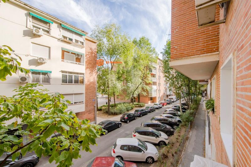 Foto d6f24eb2-a1fc-44c6-a70c-43903bf1ee25. Pis a avenida bruselas 48 a Guindalera Madrid