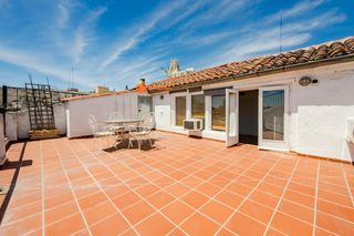 Location Attique à Justicia-Chueca. Exclusivo ático dúplex con terraza privada y vistas icónicas en
