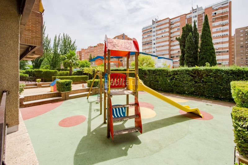 Foto 3eda4a8f-acaf-4f82-b356-85c6b813f750. Pis amb calefacció aparcament piscina a La Paz Madrid