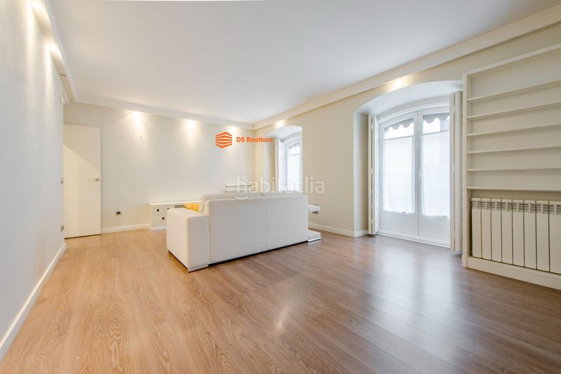 Foto ece2101b-f564-412f-a1a3-35123086bd01. Flat with heating in Sol Madrid