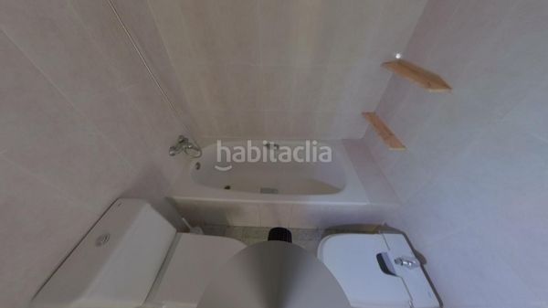 Foto be451d68-0db8-4eb0-8048-7185488dbf53. Pis amb aparcament a puerto de Estepona Estepona