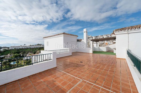 Foto 54f5db86-7e51-4588-89b3-a3c91030eda6. Dúplex amb piscina a Calahonda Mijas
