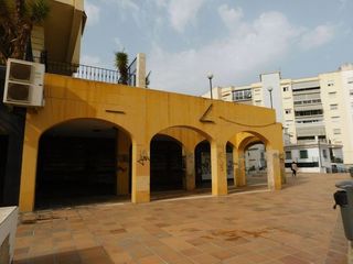 Local Comercial  Calle jacinto benavente. Local en venta en marbella