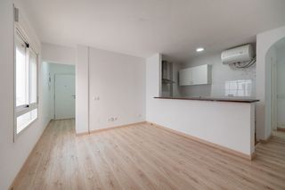 Pis  Calle sebastián de eslava. Piso en venta en málaga