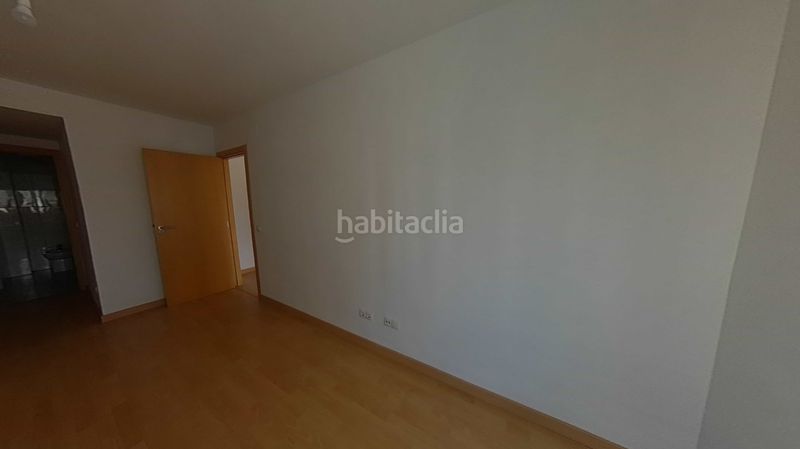 Foto 3c31d3bf-b566-4aca-9cb8-9a1e1cb6cc2e. Piso  en venta en Los Castillejos - La Trinidad Málaga