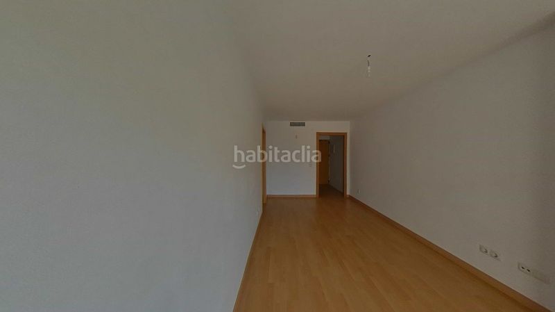 Foto e272e7c6-95f8-4ed2-8826-431e63b1a46a. Piso  en venta en Los Castillejos - La Trinidad Málaga