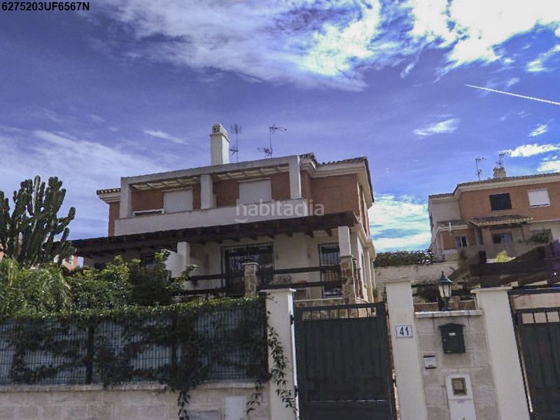 Foto d2804240-1c8b-4bce-b4f2-b1298cabcce8. Casa adossada amb aparcament a Cortijo de Maza - Finca Monsalvez - El Olivar Málaga