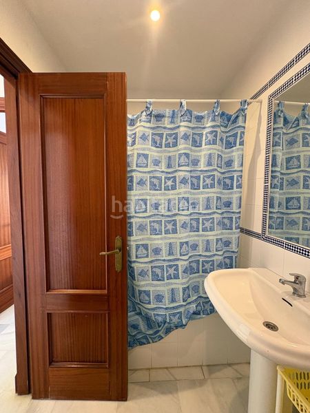 Foto 7ba8cfde-9ef7-4fb9-920d-7f0fb67435a0. Apartament amb aparcament piscina a Novo Sancti Petri Chiclana de la Frontera