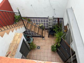 Casa a Núcleo urbano. Casa con dos garajes en mayorazgo alto