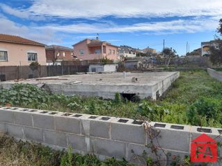 Residential Plot in Montferri. Terreno urbano llano y vallado. urbana en urbanización l' alzine