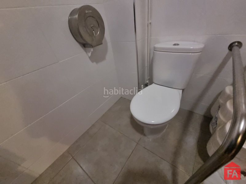 Foto 1c232002-1498-4184-a05d-c1aad514618d. Local comercial a Roda de Barà