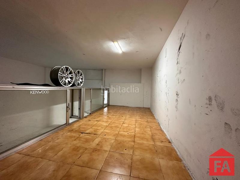 Foto e9b1f77d-a412-4035-8bb7-e7e9b010cf90. Local comercial 70499 el vendrell, céntrico local 120 m2 en Vendrell (El)