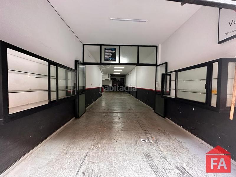 Foto f6110441-8e68-4912-94f0-19e51b6b586d. Lloguer local comercial a Centre Vendrell (El)