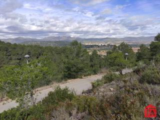 Terreny residencial a Bisbal del Penedès (La). Parcela urbana de 725 m2 en la urb. la miralba (la bisbal del pe