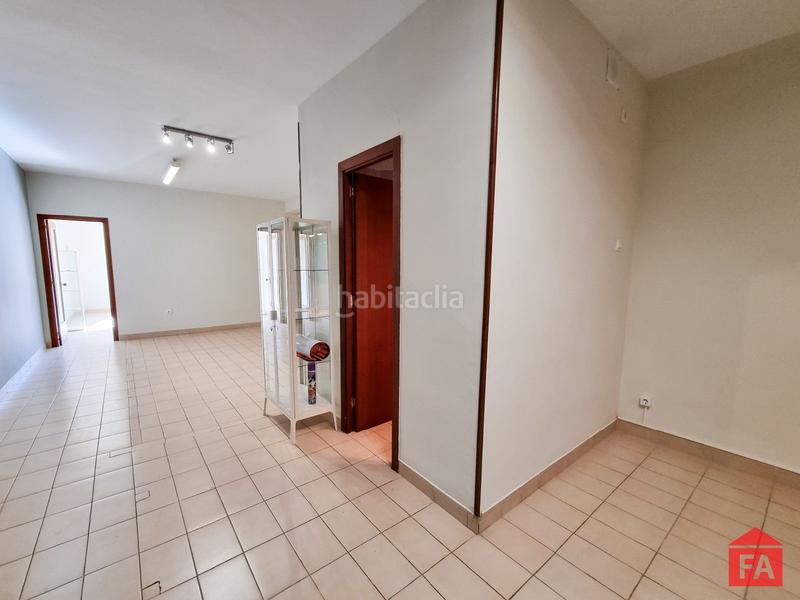 Foto 9bc0a116-d655-4e81-abfb-873825faadff. Alquiler oficina 8081 vendrell centro, oficina en excelente zona en Vendrell (El)